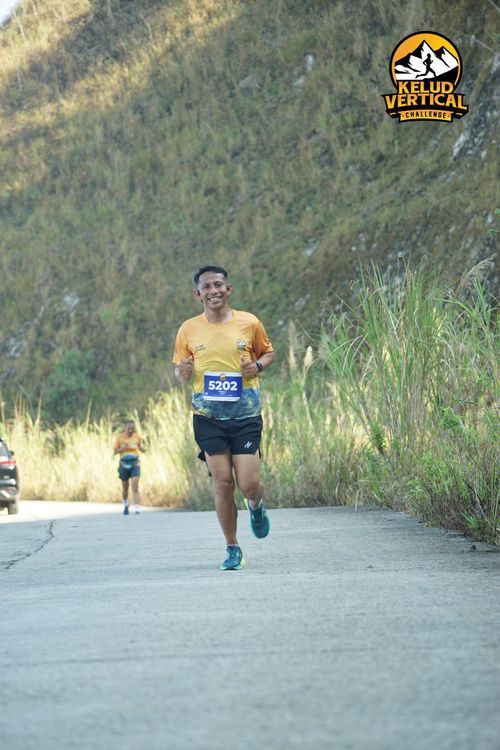 Race photo from Kelud Vertical Challenge 2024