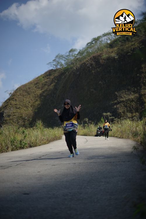 Race photo from Kelud Vertical Challenge 2024