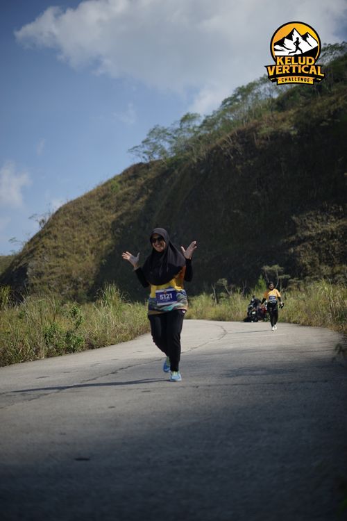 Race photo from Kelud Vertical Challenge 2024