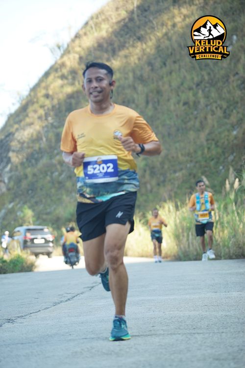 Race photo from Kelud Vertical Challenge 2024
