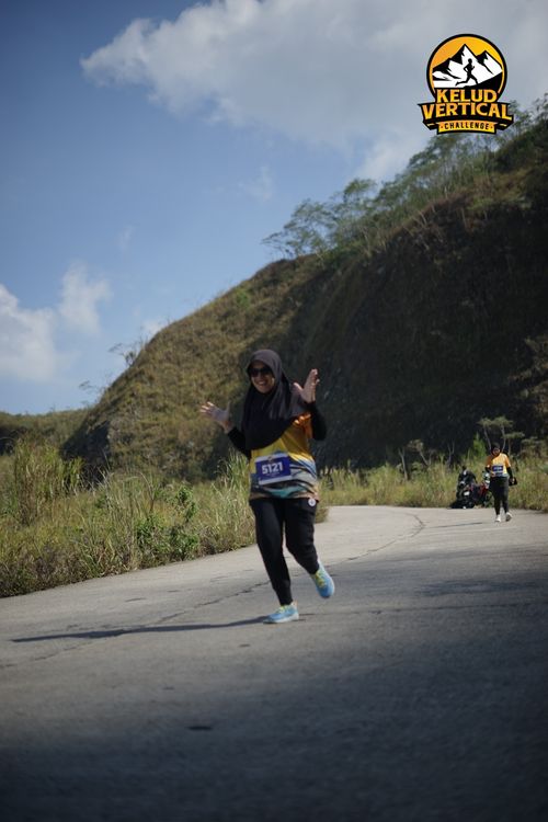Race photo from Kelud Vertical Challenge 2024