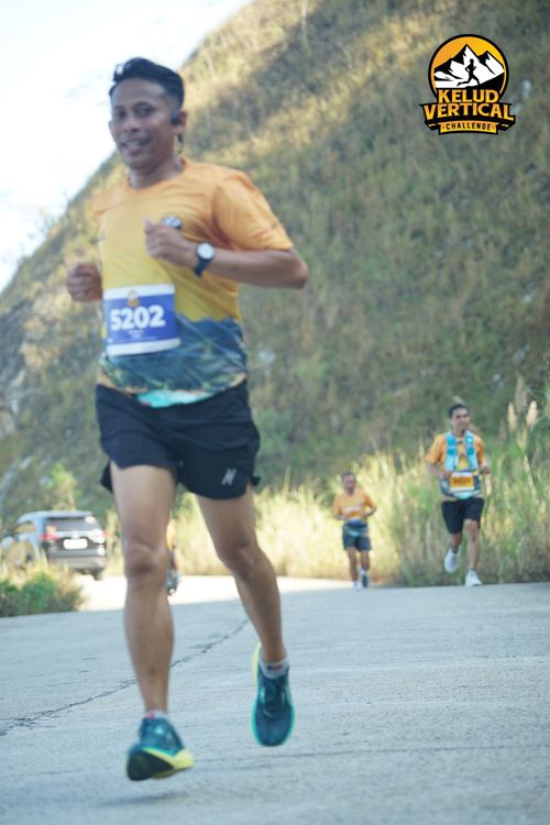 Race photo from Kelud Vertical Challenge 2024