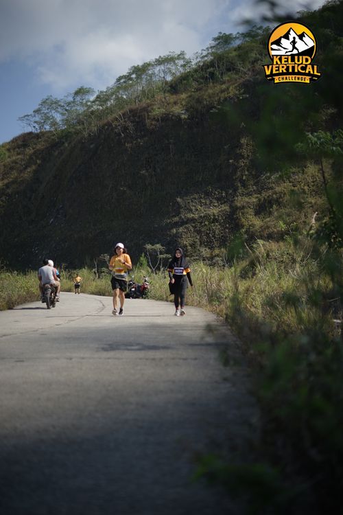 Race photo from Kelud Vertical Challenge 2024