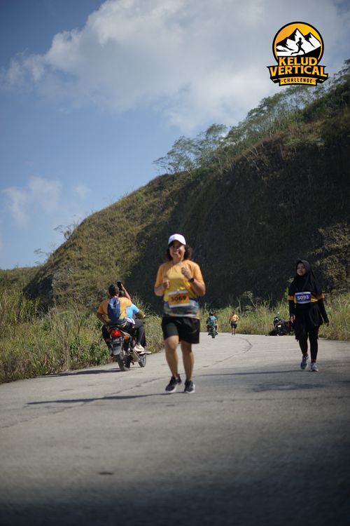 Race photo from Kelud Vertical Challenge 2024