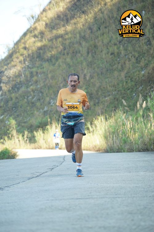 Race photo from Kelud Vertical Challenge 2024