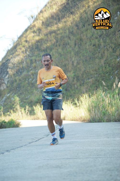 Race photo from Kelud Vertical Challenge 2024