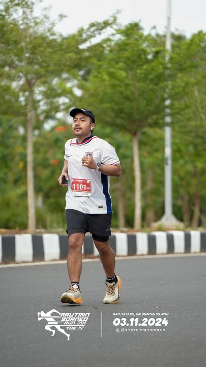 Race photo from Arutmin Borneo Run 2024