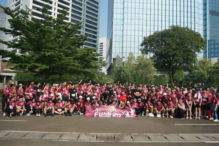 Race photo from Assurance Fun Run 2024