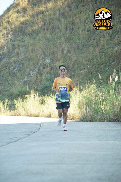 Race photo from Kelud Vertical Challenge 2024