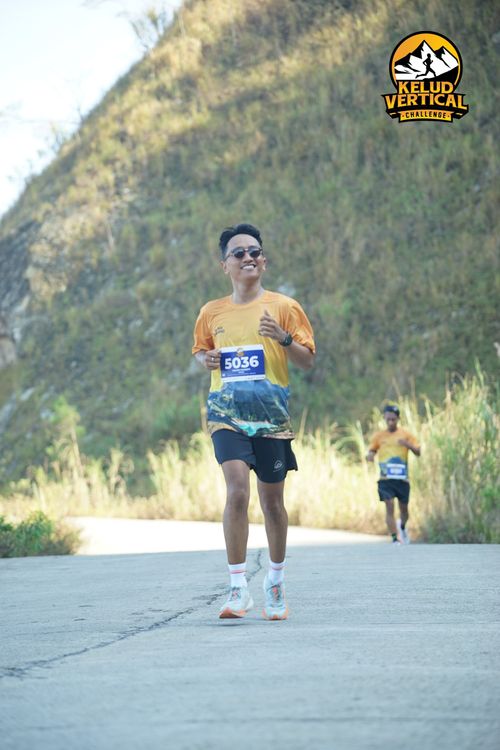 Race photo from Kelud Vertical Challenge 2024