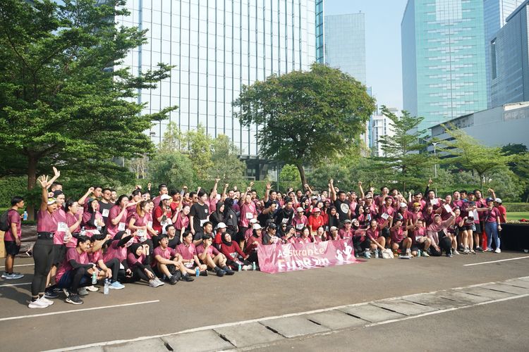 Race photo from Assurance Fun Run 2024