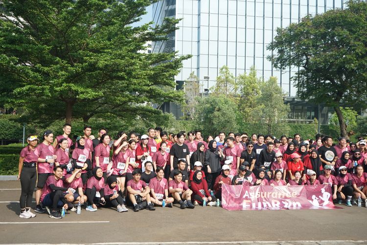 Race photo from Assurance Fun Run 2024