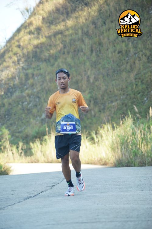 Race photo from Kelud Vertical Challenge 2024