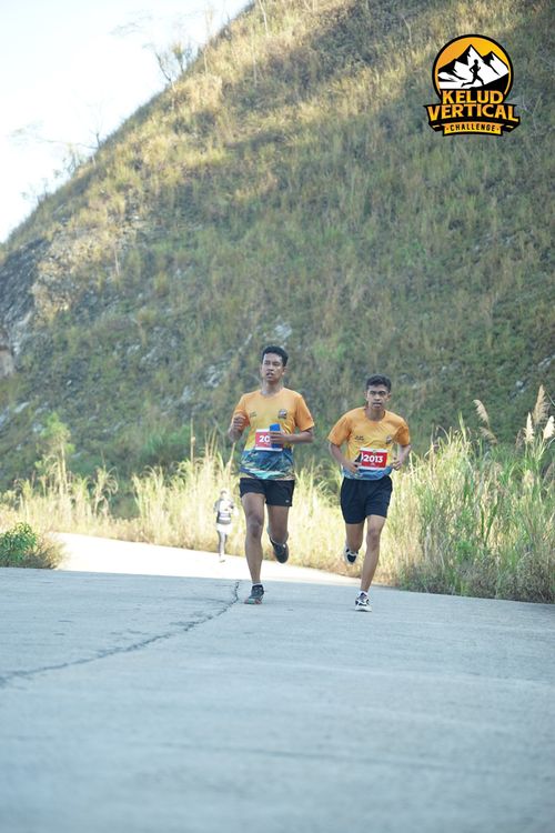 Race photo from Kelud Vertical Challenge 2024