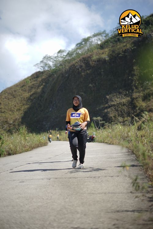 Race photo from Kelud Vertical Challenge 2024