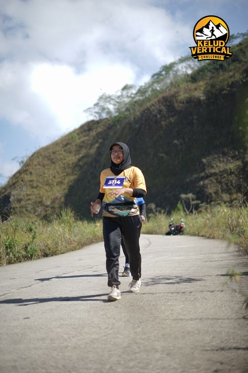 Race photo from Kelud Vertical Challenge 2024