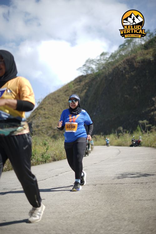 Race photo from Kelud Vertical Challenge 2024