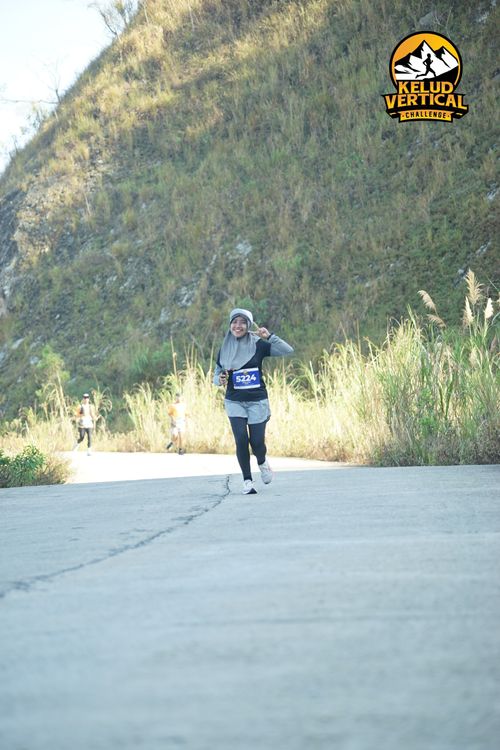 Race photo from Kelud Vertical Challenge 2024