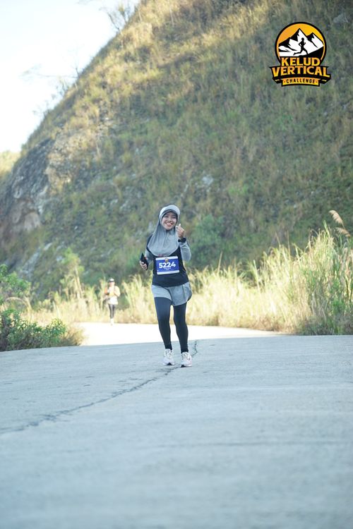 Race photo from Kelud Vertical Challenge 2024