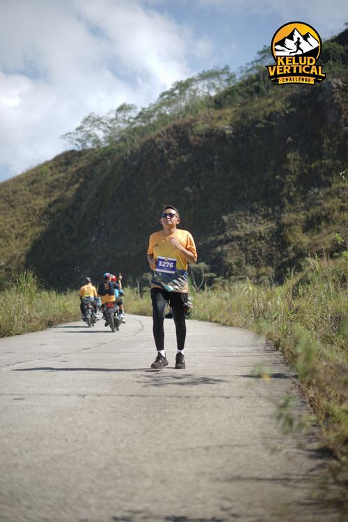 Race photo from Kelud Vertical Challenge 2024