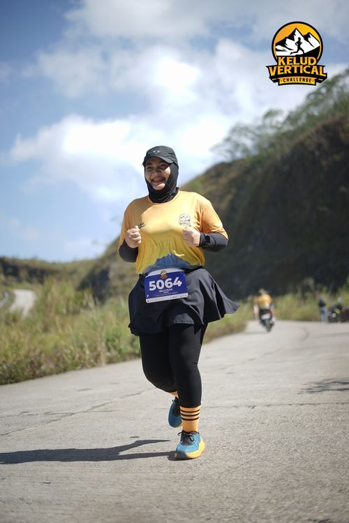 Race photo from Kelud Vertical Challenge 2024