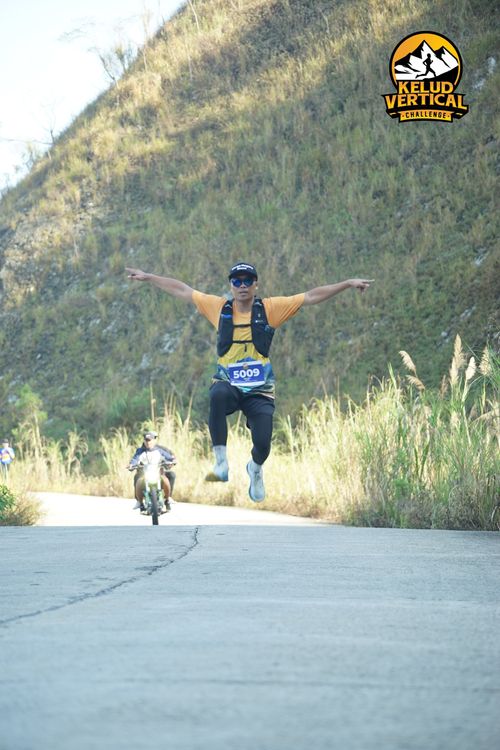 Race photo from Kelud Vertical Challenge 2024