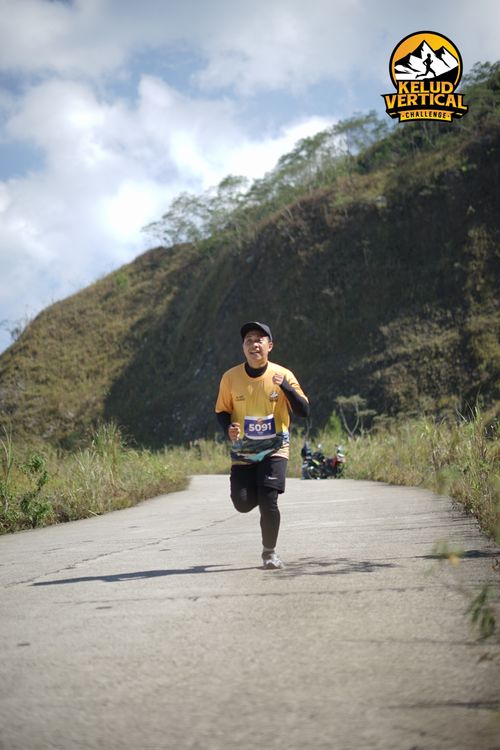 Race photo from Kelud Vertical Challenge 2024