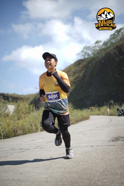 Race photo from Kelud Vertical Challenge 2024