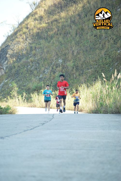 Race photo from Kelud Vertical Challenge 2024