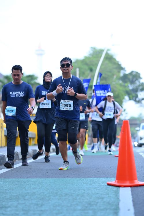 Race photo from KEMLU RUN 2025