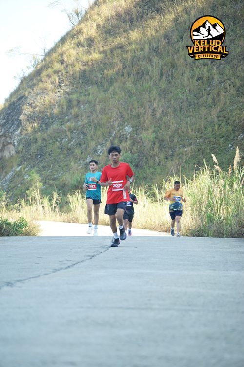 Race photo from Kelud Vertical Challenge 2024