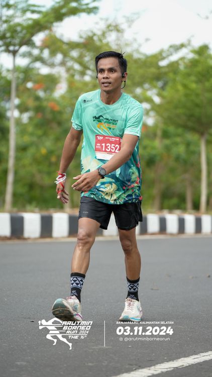 Race photo from Arutmin Borneo Run 2024