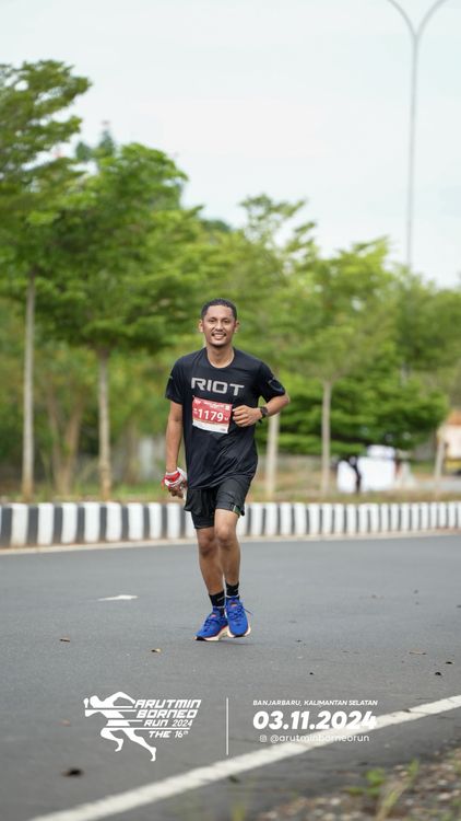 Race photo from Arutmin Borneo Run 2024