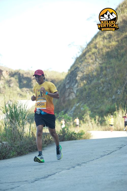 Race photo from Kelud Vertical Challenge 2024