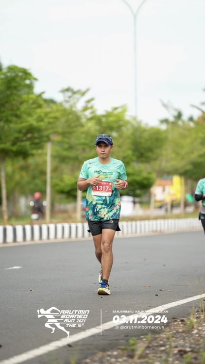 Race photo from Arutmin Borneo Run 2024