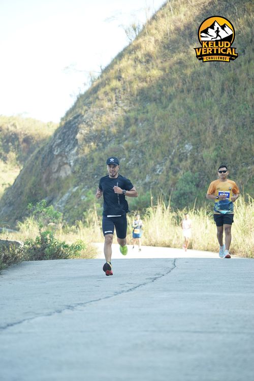 Race photo from Kelud Vertical Challenge 2024