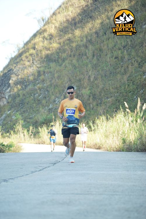 Race photo from Kelud Vertical Challenge 2024