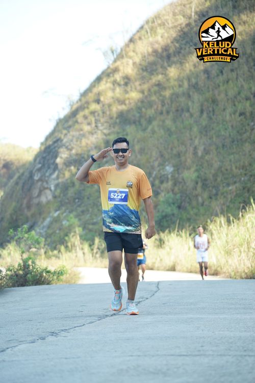 Race photo from Kelud Vertical Challenge 2024