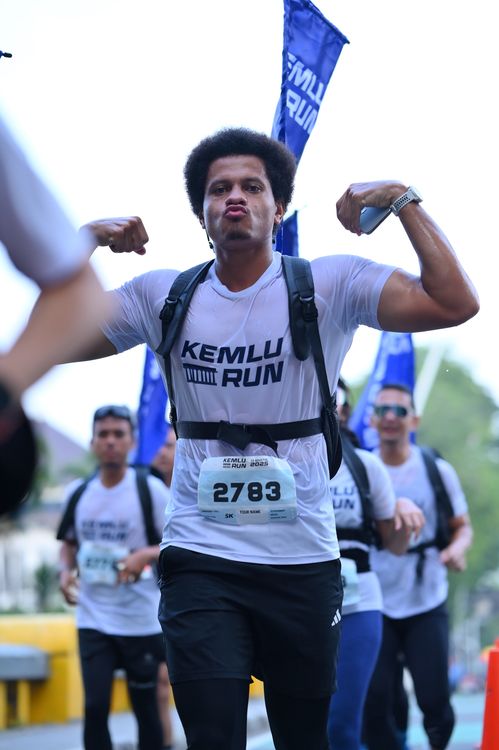 Race photo from KEMLU RUN 2025
