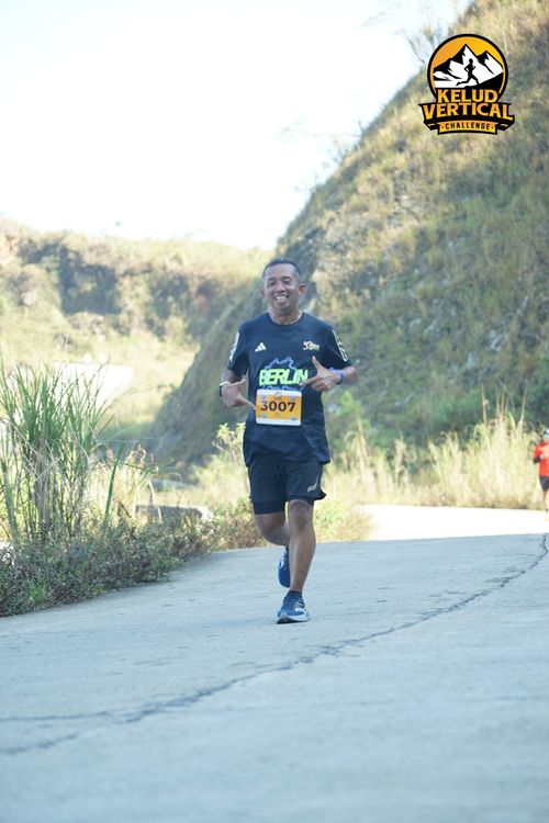 Race photo from Kelud Vertical Challenge 2024