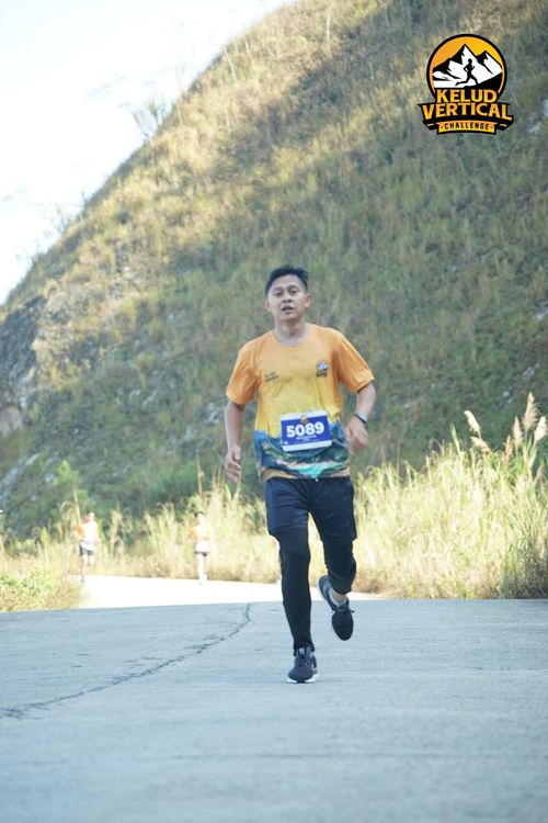 Race photo from Kelud Vertical Challenge 2024
