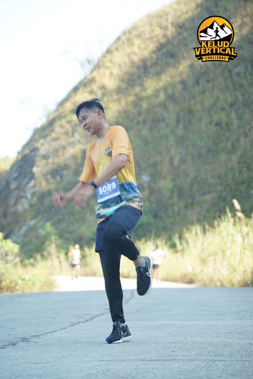 Race photo from Kelud Vertical Challenge 2024