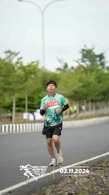 Race photo from Arutmin Borneo Run 2024