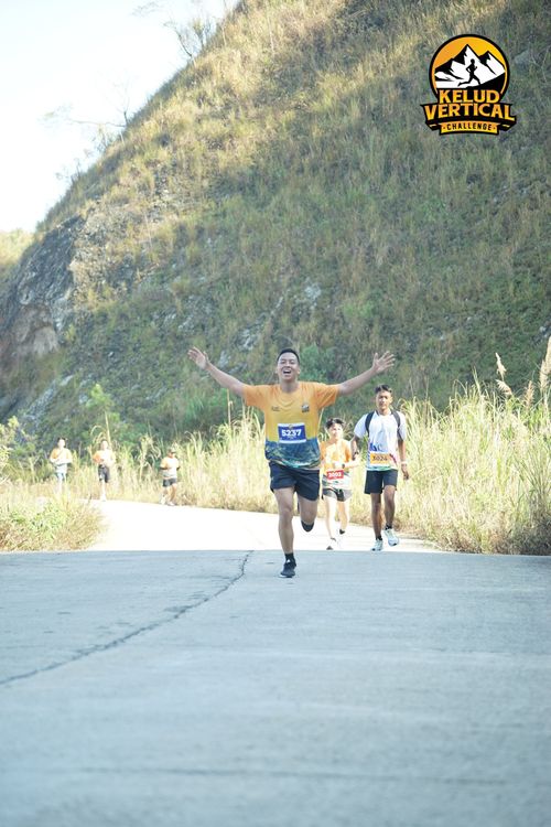 Race photo from Kelud Vertical Challenge 2024