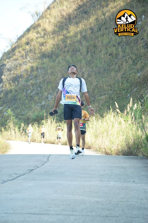 Race photo from Kelud Vertical Challenge 2024