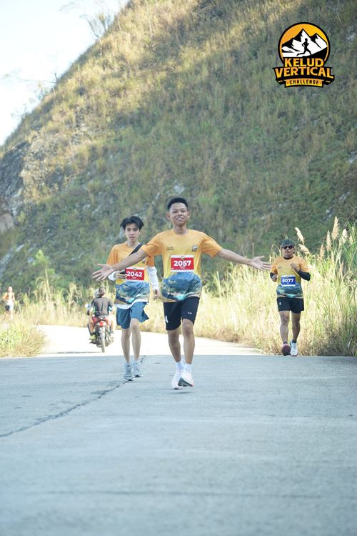 Race photo from Kelud Vertical Challenge 2024