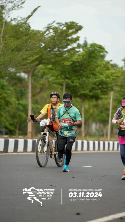 Race photo from Arutmin Borneo Run 2024