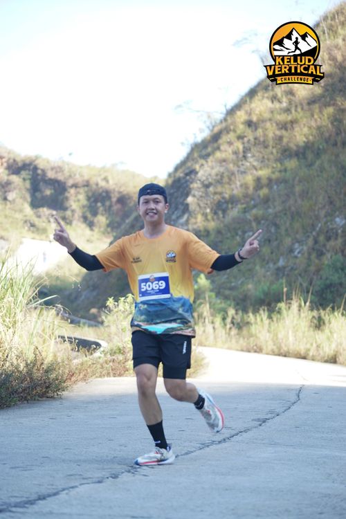 Race photo from Kelud Vertical Challenge 2024