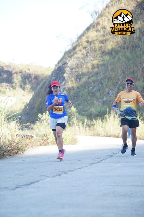 Race photo from Kelud Vertical Challenge 2024