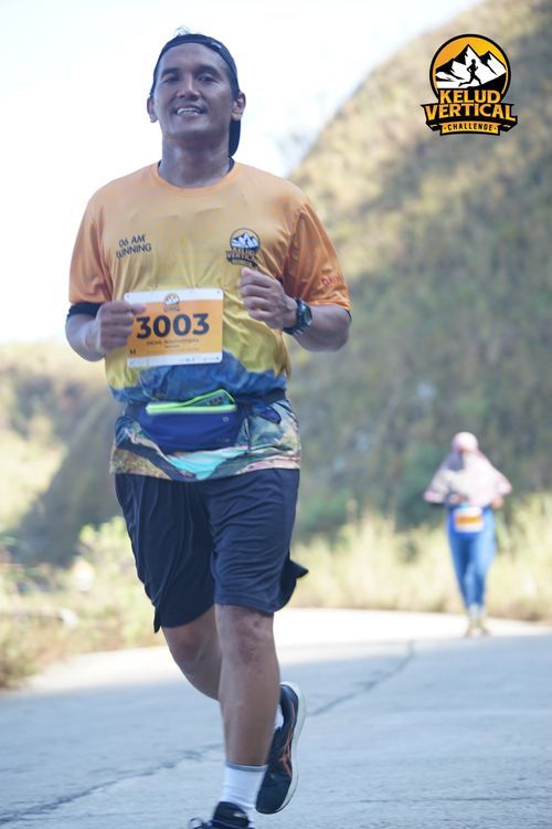 Race photo from Kelud Vertical Challenge 2024
